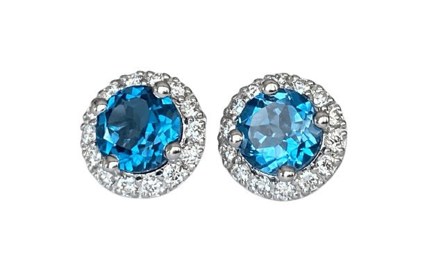 Boucles d'oreilles Boucles d'oreilles halo en or blanc, topazes London Blue et diamants 58 Facettes earrings