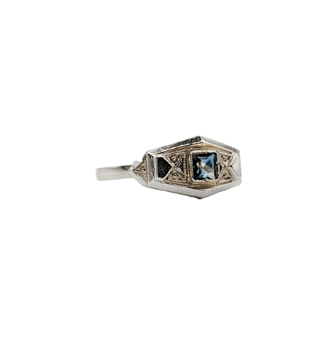 Bague Tank Art déco en or 18k et saphir 58 Facettes A07431