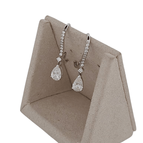 Boucles d'oreilles Boucles d'oreilles en or blanc et diamants 58 Facettes 2090701