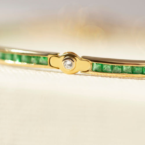 https://cdn.shopify.com/s/files/1/0442/6560/3235/files/tennisarmband-smaragde-brillanten-585er-gelbgoldhoney-jewelry-9322018.jpg?v=1782517338