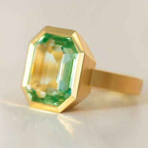 https://cdn.shopify.com/s/files/1/0442/6560/3235/files/beryll-ring-13-ct-beryll-750er-gelbgoldhoney-jewelry-8461425.jpg?v=1782517332