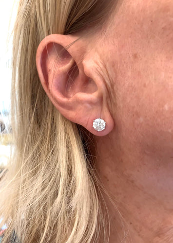 https://cdn.shopify.com/s/files/1/0647/1470/3075/files/Bouclesd_OreillesdeLuxe-Clousd_OreillesPendantsTransformablesDiamantsPerlesPlatineOrGris-JoailleriePa_4.jpg?v=1782382070