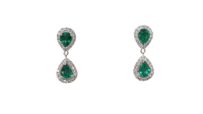 Boucles d'oreilles Pendants d'oreilles en or gris, émeraudes et diamants 58 Facettes 31131