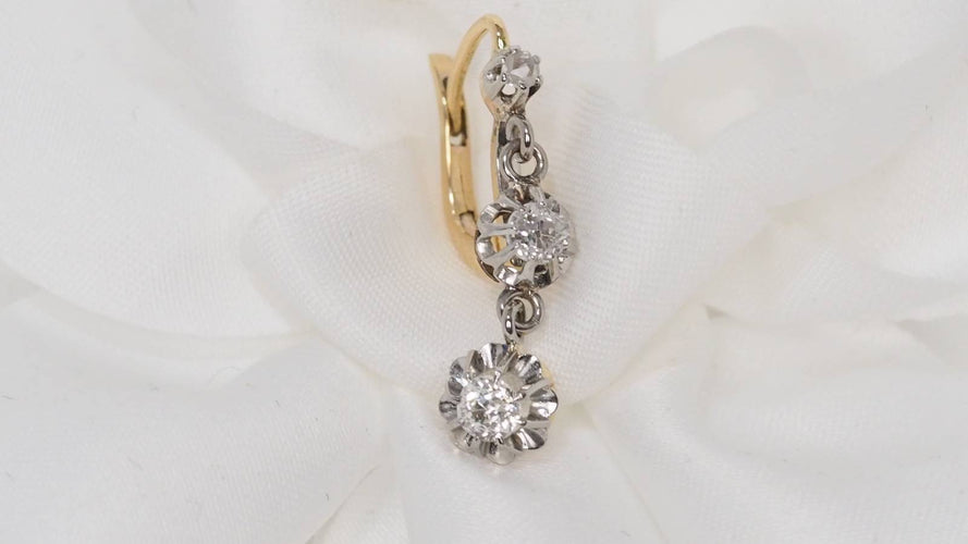 Boucles d'oreilles Boucles d'oreilles anciennes en or jaune et blanc et diamants 58 Facettes 30616