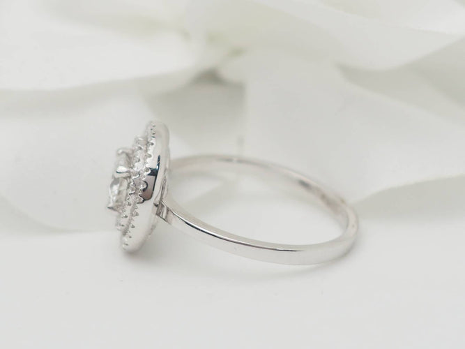 Bague 52 Bague solitaire en or blanc 18 kt avec diamant de 0,46 ct 58 Facettes 29912