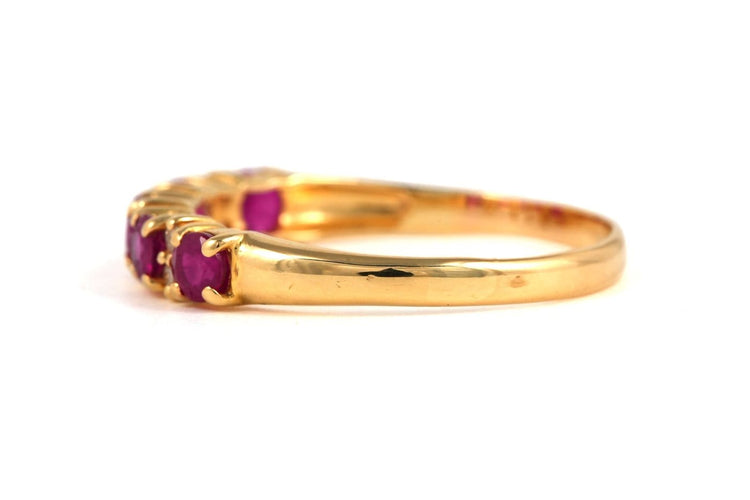 Bague 58 Bague contemporaine en or jaune 18 carats, rubis et diamants 58 Facettes B885