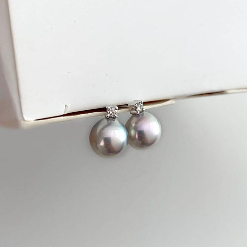 grey-akoya-pearl-diamond-earrings-18k-white-gold-underwater-4.jpg