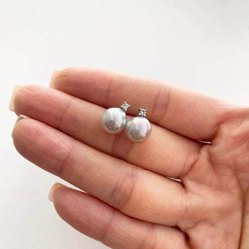 grey-akoya-pearl-diamond-earrings-18k-white-gold-underwater-3.jpg