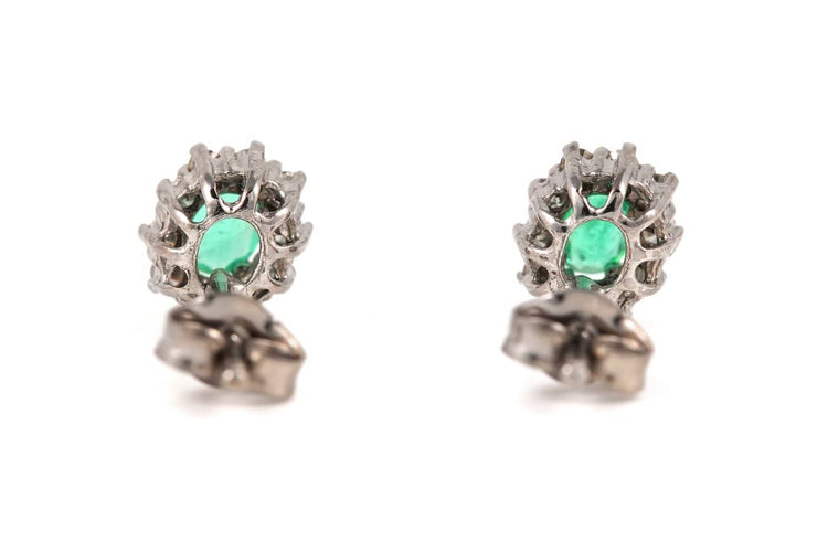 Boucles d'oreilles Boucles d'oreilles en or blanc, émeraudes et diamants 58 Facettes B890