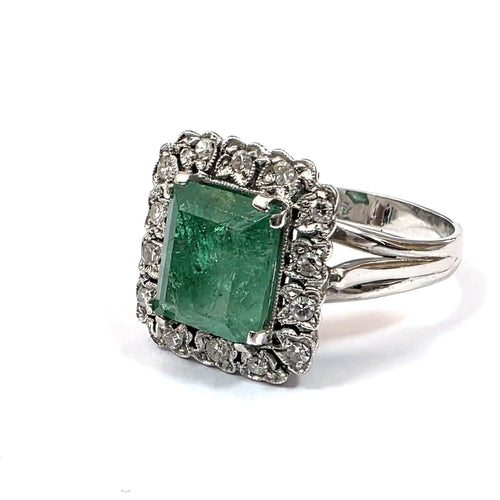 Bague 51 Bague en or blanc 18 ct, émeraude 3 ct et diamants 58 Facettes 449/26 D 241/26