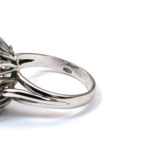 Bague 51 Bague en or blanc 18 ct, émeraude 3 ct et diamants 58 Facettes 449/26 D 241/26