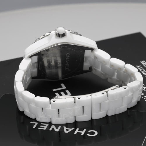klokke-chanel-j12-hvit-keramikk-blå-lenette-33-mm.jpg