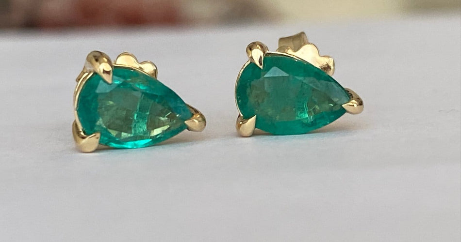 Boucles d'oreilles ALGT - Boucles d'oreilles en or jaune et émeraudes 58 Facettes earrings