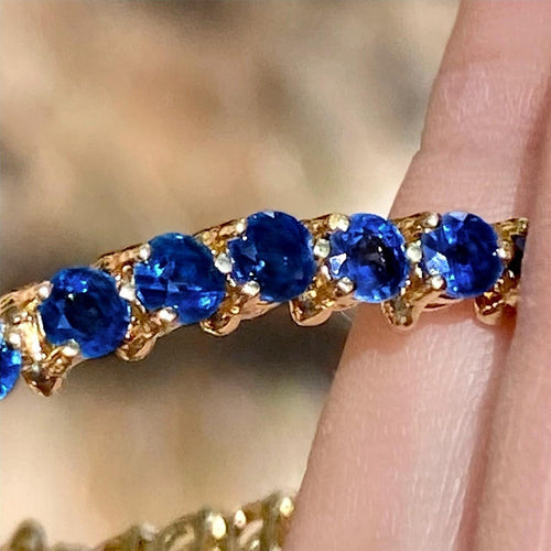2ct-blue-sapphire-bracelet-18k-gold-4.jpg