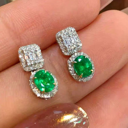 105ct-oval-emerald-diamond-earrings-18k-white-gold-3.jpg