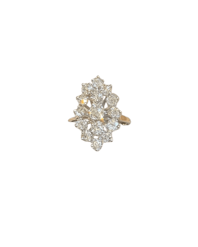 Marquise ring in white gold, platinum and diamonds 