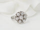 Bague 50 Bague marguerite en or blanc 18k et diamants 58 Facettes 33515