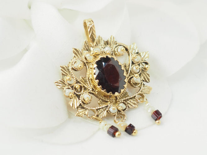 Pendentif Pendentif ancien Napoléon III en or jaune, grenat et perles fines 58 Facettes 29387