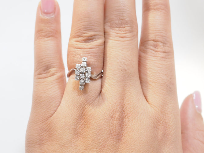 Bague 53.5 Bague vintage en or blanc 18 ct et diamants 58 Facettes 33504