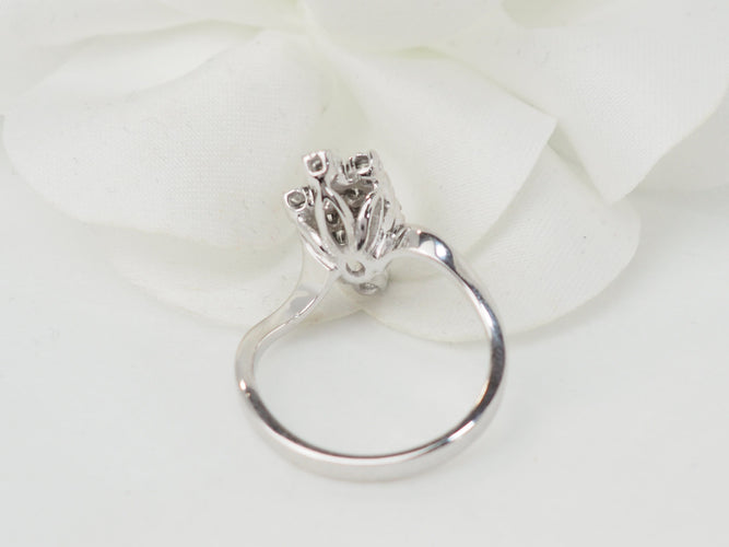 Bague 53.5 Bague vintage en or blanc 18 ct et diamants 58 Facettes 33504