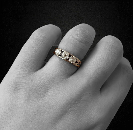 Bague 55 Bague trilogy en or blanc avec diamants 58 Facettes