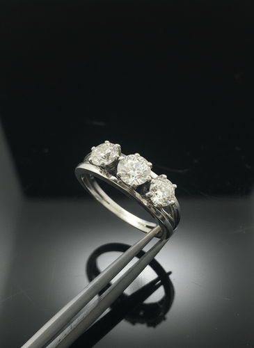 Bague 55 Bague trilogy en or blanc avec diamants 58 Facettes