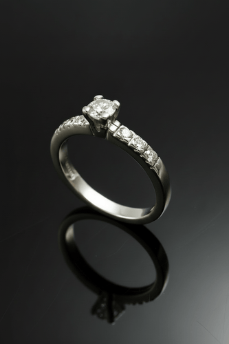 Bague 54 Biandrate Gioielli - Bague en or blanc 18 carats et diamants 58 Facettes