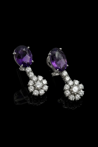 Boucles d'oreilles Boucles d'oreilles pendantes - Ametystes et diamants en or blanc 18 carats 58 Facettes