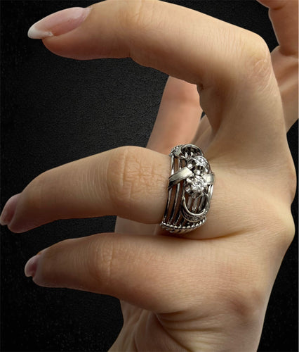 https://cdn.shopify.com/s/files/1/0759/4583/6889/files/3811A4F5-F883-45FD-8023-843909F1BDEE.jpg?v=1763630842