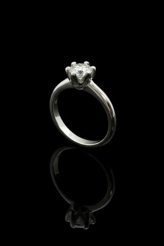 Bague 53 Solitaire - Bague en or blanc avec diamant 0,80 ct 58 Facettes
