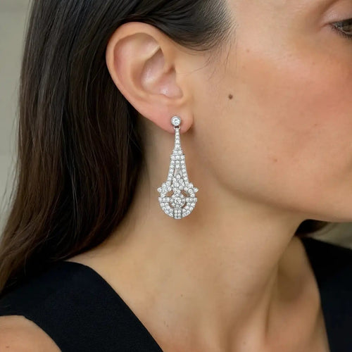Vintage-18K-White-Gold-Diamond-Drop-full-5o-2048x2_15.15-3c4e7635.jpg