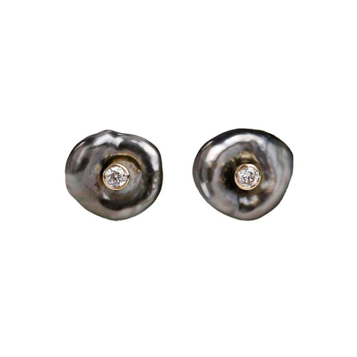 keshi-pearl-diamond-earrings-18k-gold-underwater-1 (1).jpg