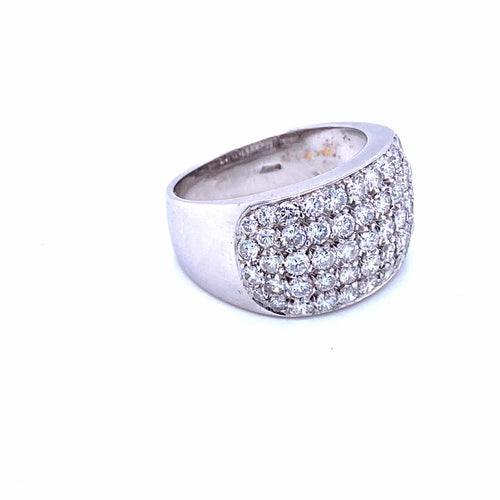Bague 55 Bague pavée de diamants en or blanc 18k 58 Facettes A46