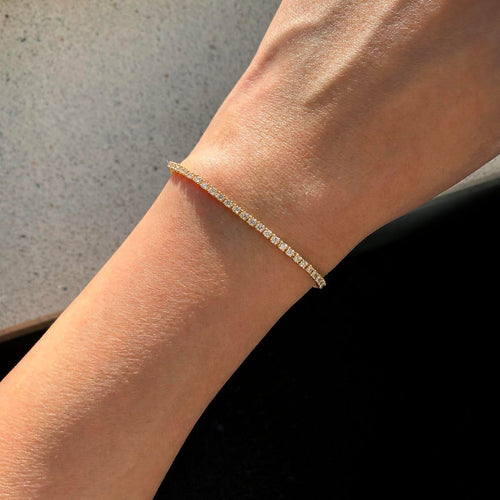 embrace-2ct-tennis-bracelet-18k-gold-2.jpg