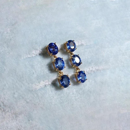 2ct-sapphire-earrings-18k-gold-4.jpg
