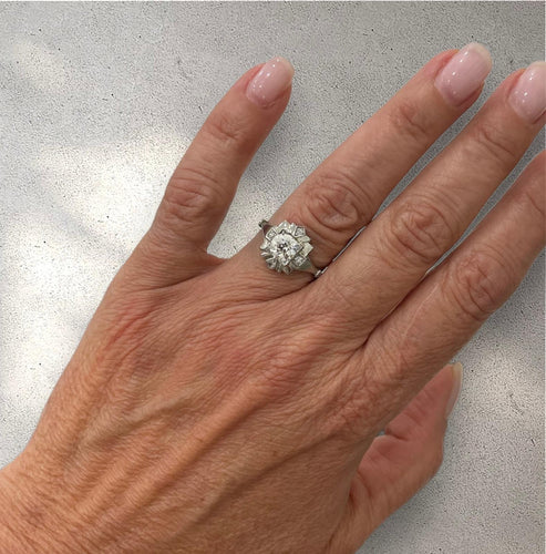 Bague Art déco - Bague en or blanc et diamants 58 Facettes