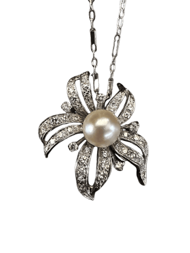 1950s floral pendant in white gold, pearl and diamonds 