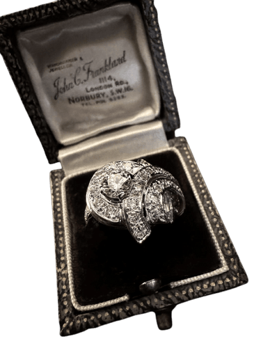 55 Bague vintage années 50 en or blanc et diamants 58 Facettes Ref 4255