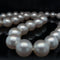 Collier Collier de perles blanches australiennes et diamants en or jaune 58 Facettes