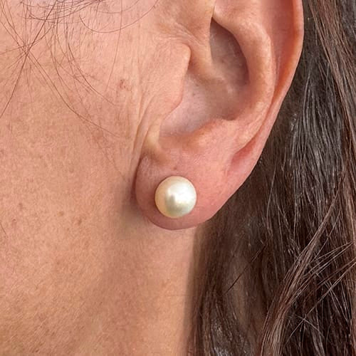 https://ledial.it/app/uploads/2026/07/37110-orecchini-oro-lobo-perla_51.jpg