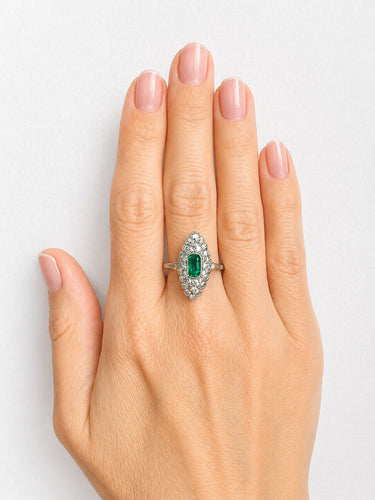 Bague 58 Belle Époque - Bague navette en platine, émeraude et diamants 58 Facettes Bague 6