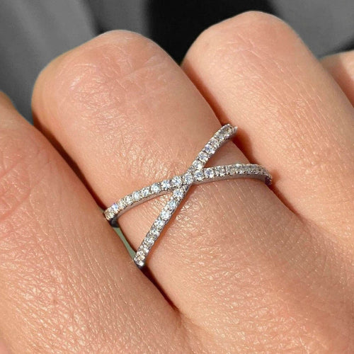 cross-diamond-ring-18k-white-gold-ooak-2.jpg