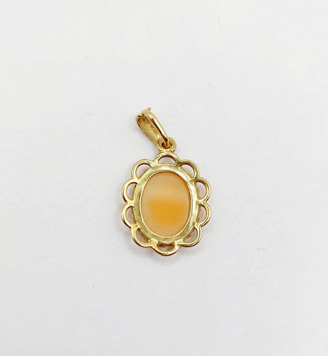 Pendentif Pendentif vintage en or 18k et camée coquille 58 Facettes A07571