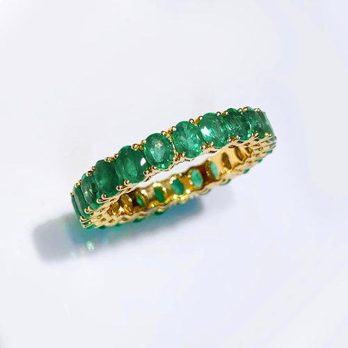 emerald-3ct-oval-emerald-eternity-ring-18k-gold-4.jpg