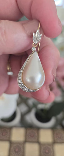 Boucles d'oreilles Boucles d'oreilles vintage en or blanc et jaune 18 ct, perles et diamants 58 Facettes 1
