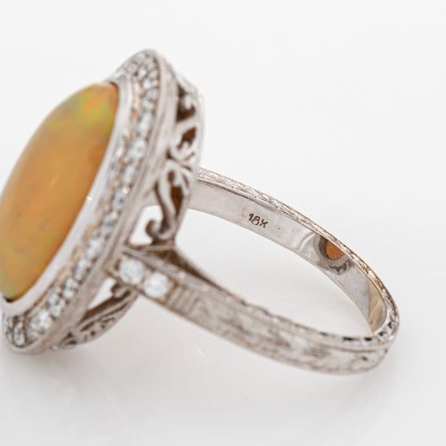 Bague Bague cocktail ovale opale de feu et diamants en or blanc 18k 58 Facettes G12677