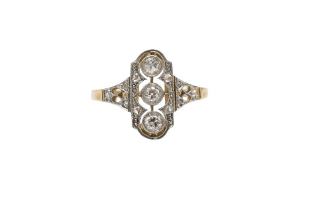 Art Deco - Ring aus Gelbgold, Platin und Diamanten 