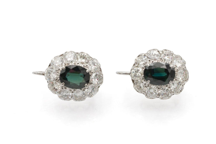 Boucles d'oreilles Boucles d'oreilles en or blanc, saphirs et diamants 58 Facettes 13489