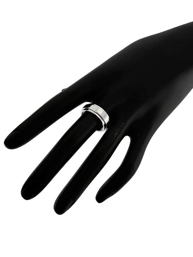 57 Piaget Possession - Bague large en or blanc 18 carats 58 Facettes A2107