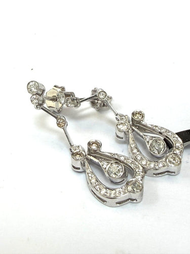 Boucles d'oreilles en or blanc et diamants 58 Facettes 296/26 H